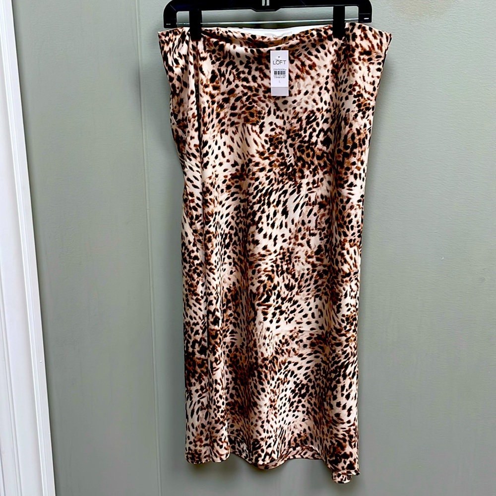 NWT Size large silk midi skirt